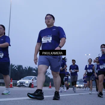 Runner Photo 7349113