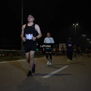 Runner Photo 7349115