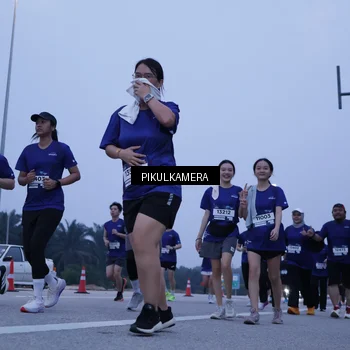 Runner Photo 7349206