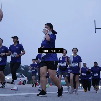 Runner Photo 7349215