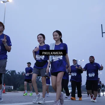 Runner Photo 7349220