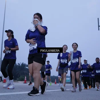 Runner Photo 7349237