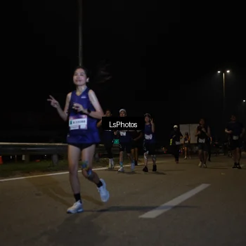 Runner Photo 7349241