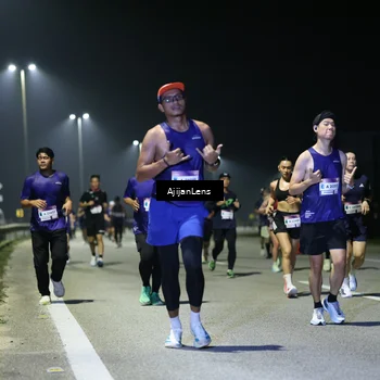 Runner Photo 7349247