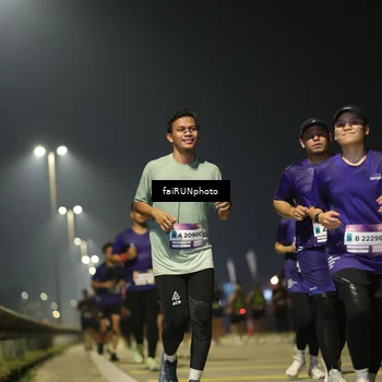 Runner Photo 7349275