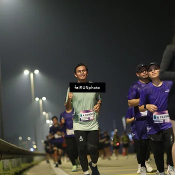 Runner Photo 7349279