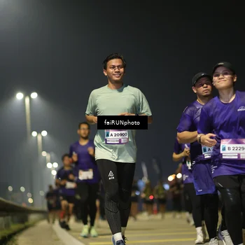 Runner Photo 7349300