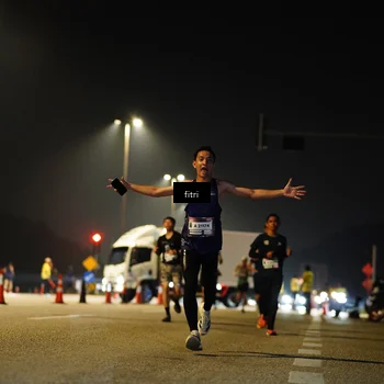 Runner Photo 7349311