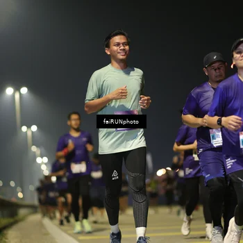 Runner Photo 7349332