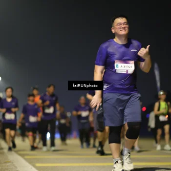 Runner Photo 7349372