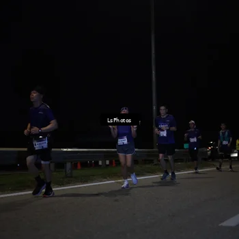 Runner Photo 7349378