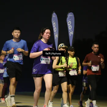 Runner Photo 7349391