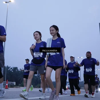 Runner Photo 7349396