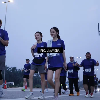 Runner Photo 7349401