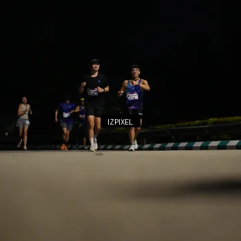 Runner Photo 7349408