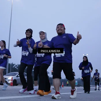 Runner Photo 7349436