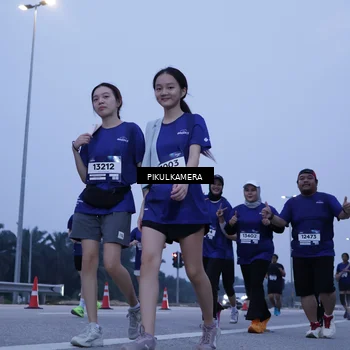 Runner Photo 7349446
