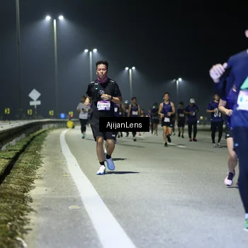Runner Photo 7349493