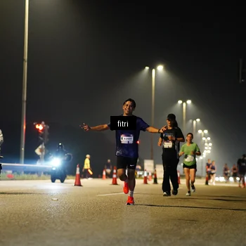 Runner Photo 7349495