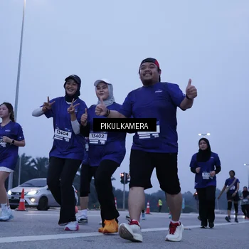 Runner Photo 7349507