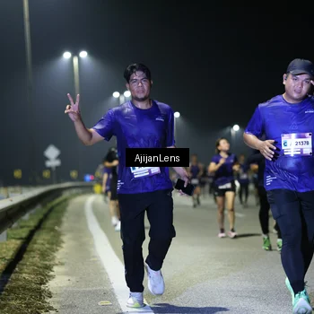 Runner Photo 7349509