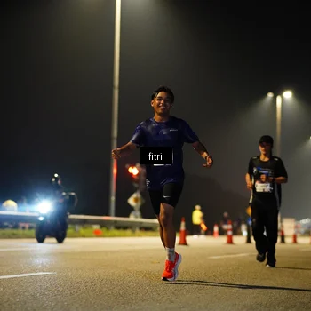 Runner Photo 7349517