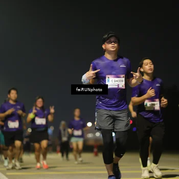 Runner Photo 7349526
