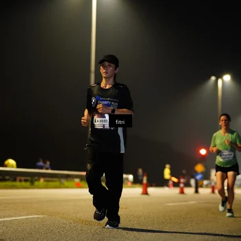 Runner Photo 7349531