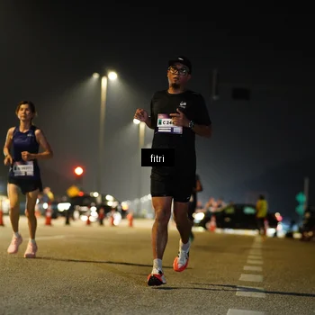 Runner Photo 7349563
