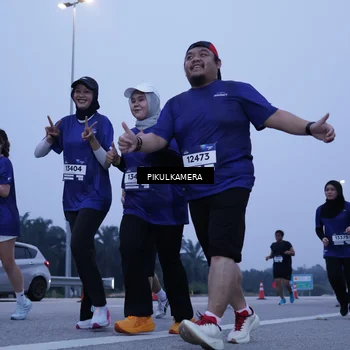 Runner Photo 7349570