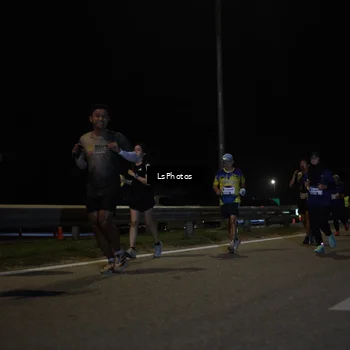 Runner Photo 7349575