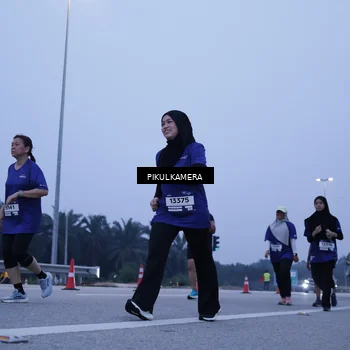 Runner Photo 7349588