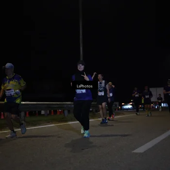 Runner Photo 7349591