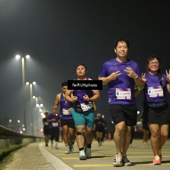 Runner Photo 7349643