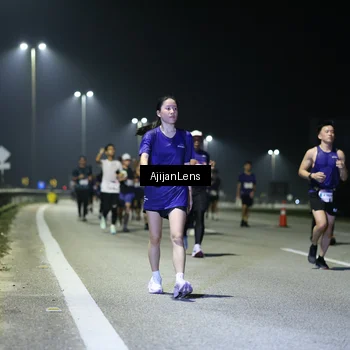 Runner Photo 7349650
