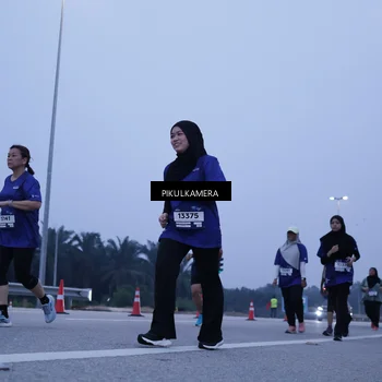 Runner Photo 7349666