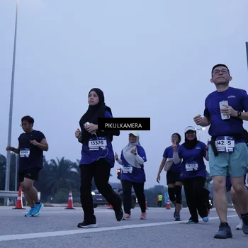 Runner Photo 7349681