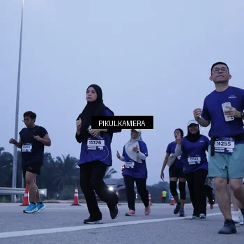 Runner Photo 7349684
