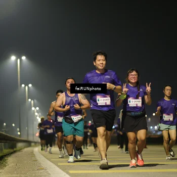 Runner Photo 7349694