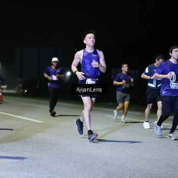 Runner Photo 7349704