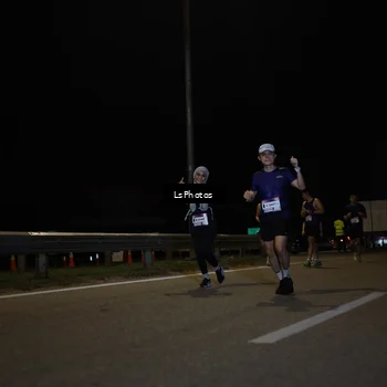 Runner Photo 7349750