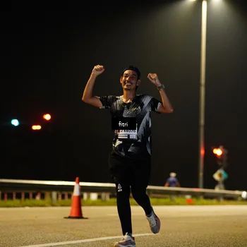 Runner Photo 7349771