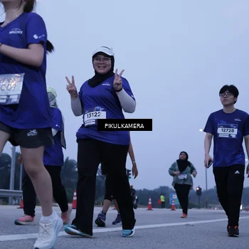 Runner Photo 7349792