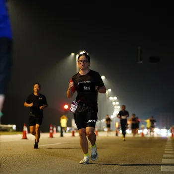 Runner Photo 7349805
