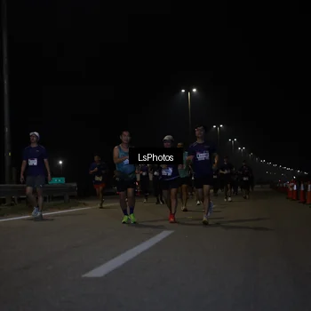 Runner Photo 7349836