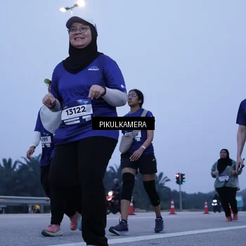 Runner Photo 7349842