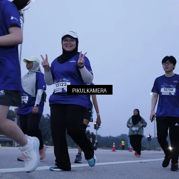 Runner Photo 7349843