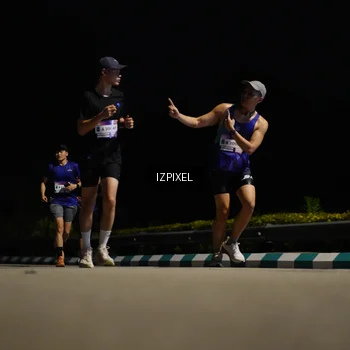 Runner Photo 7349873