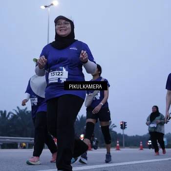 Runner Photo 7349881