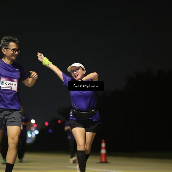 Runner Photo 7349892